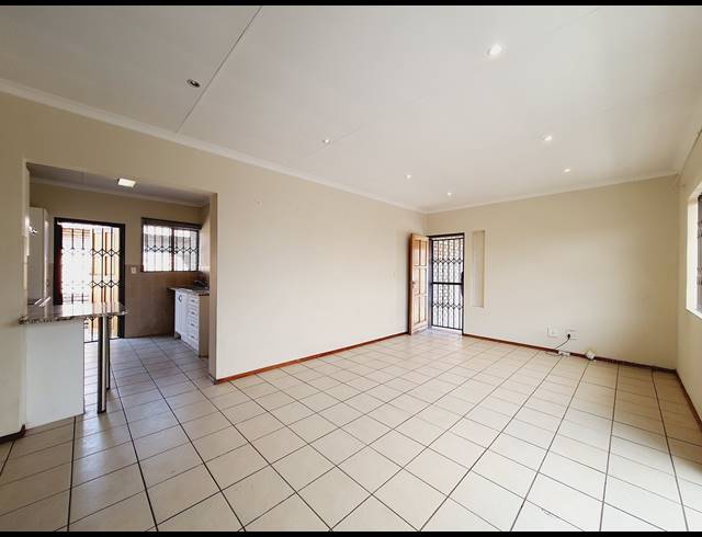 2 BEDROOM SECTIONAL TITLE FOR SALE IN HALFWAY GARDENS
